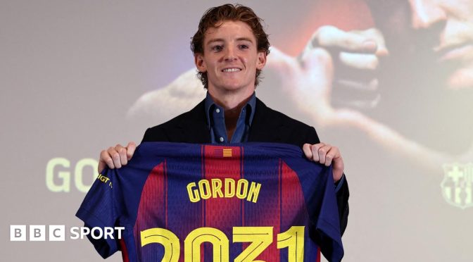 Santi Denia Setarakan Anthony Gordon dengan Lamine Yamal