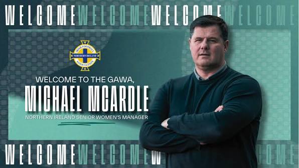 Michael McArdle Bawa Irlandia Utara ke Playoff Piala Dunia